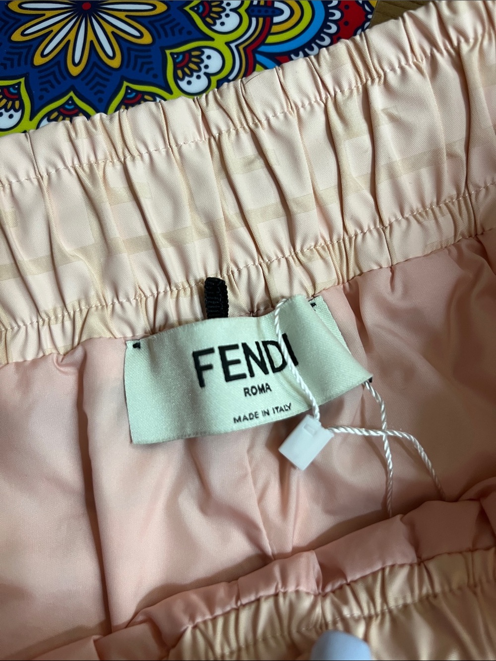 NEW Fendi FF Women’s Shorts size M ⭐️ - Picture 3 of 6